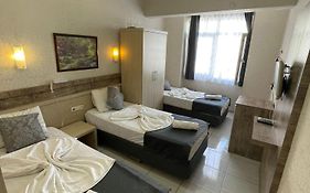 Denizhan Hotel